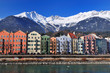 Innsbruck panorama invernale lungo il fiume Inn