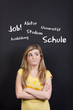 junge frau plant ihre zukunft