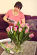 Tulpenstrauß im Wohnzimmer