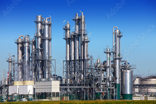 Photo: chemical refinery chemical refinery