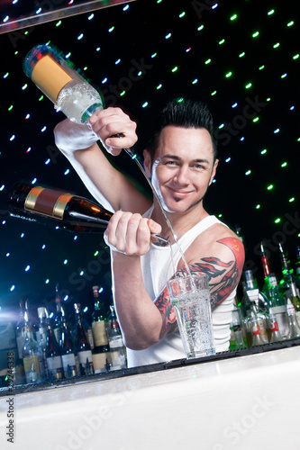 Photo: Bartender Bartender
