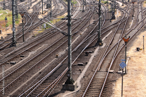 Photo: Eisenbahnschienen und Weichen Eisenbahnschienen und Weichen