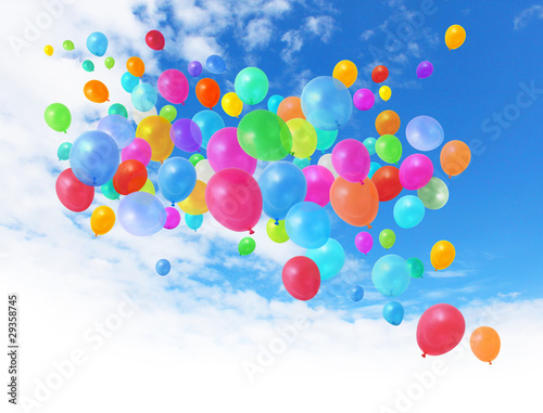 Foto: Colorful balloons on blue sky Colorful balloons on blue sky