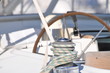 winch poulie et cordes sur voilier