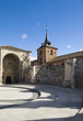 plaza e iglesia
