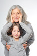 Mädchen mit ihrer Oma