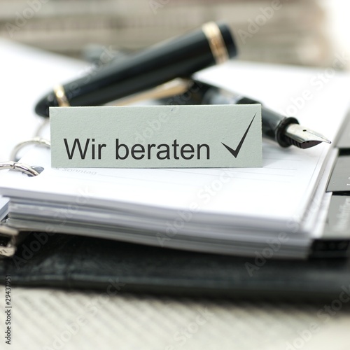 Photo: Wir beraten! Wir beraten!
