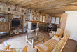 Foto: Salón rústico con chimenea. Salón rústico con chimenea.