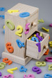 numeros en mousse dans une comode