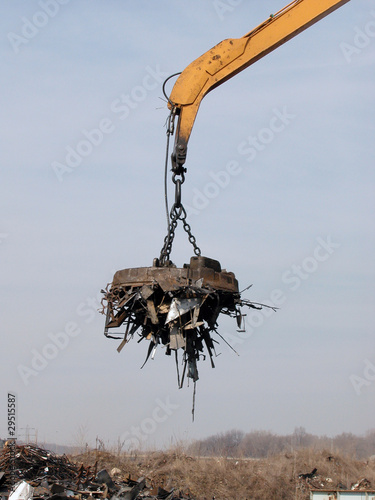 Photo: junk yard crane junk yard crane