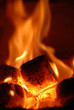 Foto: Kohlefeuer hochkant Kohlefeuer hochkant