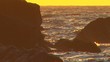 Onde nella scogliera - Sardegna Onde nella scogliera - Sardegna