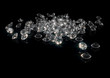 Photo en ligne au meilleur prix lot of sparkling diamonds isolated on black