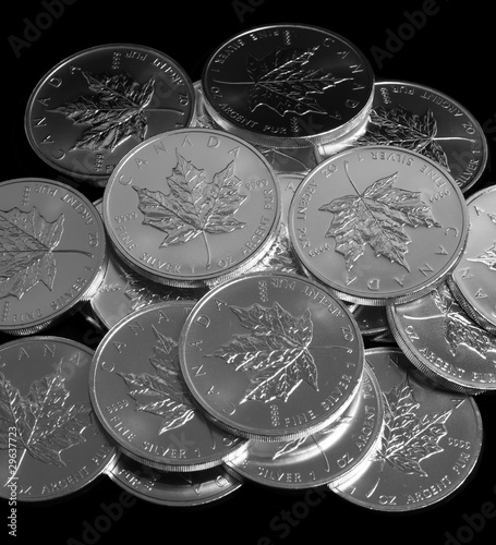 Photo: Silbermünzen Maple Leaf Kanada Geldanlage krisensicher Silbermünzen Maple Leaf Kanada Geldanlage krisensicher