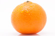 Mandarine vor weissem Hintergrund