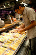 Faire ses courses au supermarché