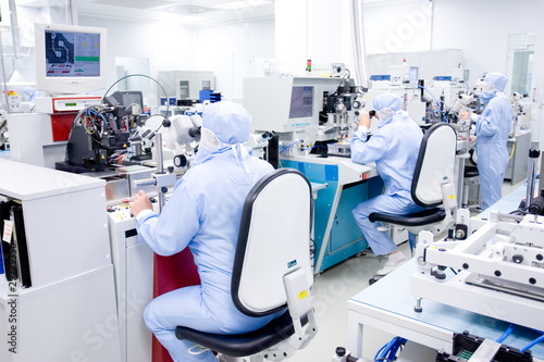 Foto: Labor Untersuchung Reinraum Forschung Entwicklung Hospital Labor Untersuchung Reinraum Forschung Entwicklung Hospital