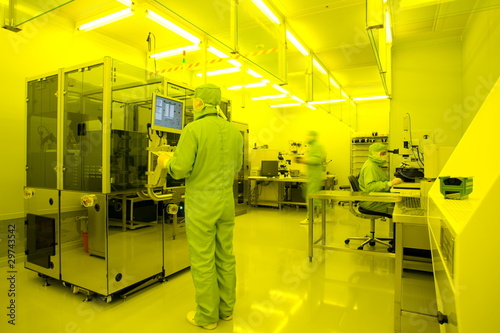 Photo: Industrie Produktion Forschung Entwicklung Reinraum Industrie Produktion Forschung Entwicklung Reinraum