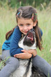 enfant et bébé loup