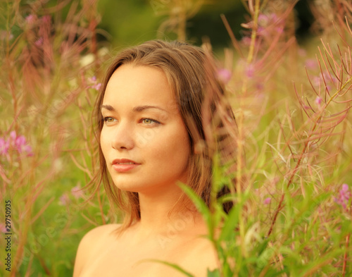 Photo : Woman in nature Woman in nature