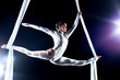 Foto: Young woman gymnast Young woman gymnast