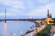 Rheinpromenade am Abend