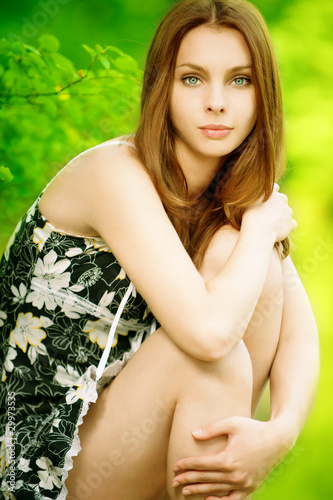 Photo: beautiful young woman beautiful young woman