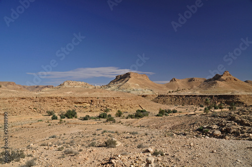 Foto: Oued asseché Chenini- Tataouine - Sud Tunisie Oued asseché Chenini- Tataouine - Sud Tunisie