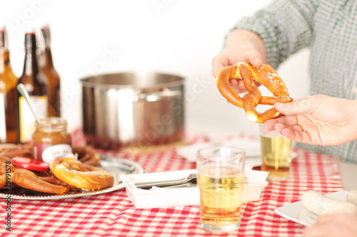 Foto: Weisswurst essen Weisswurst essen