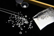 beim Juwelier, Diamanten, Diamantlupe und Pinzette