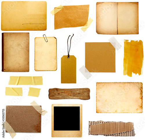 Foto: grunge paper piece note grunge paper piece note