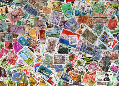 Foto: A large world foreign postage stamp collection background A large world foreign postage stamp collection background
