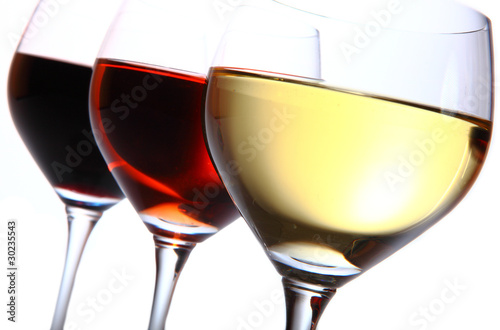 Photo: trois verres en couleurs trois verres en couleurs