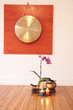 Großer Gong und Orchidee