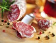 Weinglas, Salami