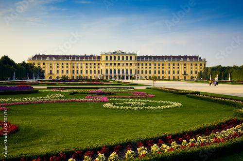 Photo: schloss schoenbrunn, wien schloss schoenbrunn, wien