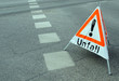 Schild Achtung Unfall