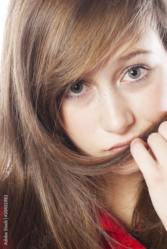 Photo: jeune fille timide jeune fille timide