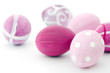 Photo: bemalte rosa ostereier, freigestellt, querformat bemalte rosa ostereier, freigestellt, querformat