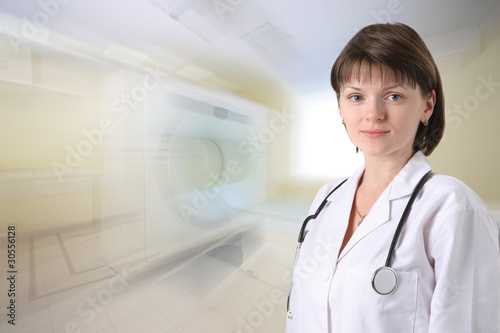Foto: Portrait of female doctor in ER hospital room Portrait of female doctor in ER hospital room