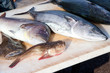 Vente de poissons sur le marché du Vieux-Port à Marseille.