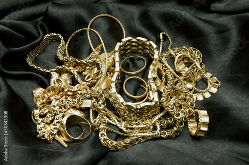 Photo: Goldschmuck Goldschmuck