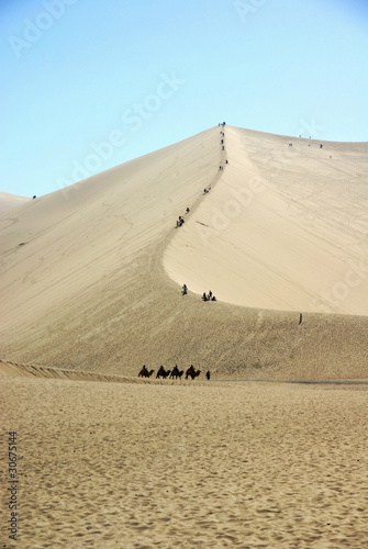 Foto: Singing sands mountain in dunhuang of china Singing sands mountain in dunhuang of china
