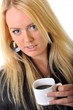 belle femme buvant du café