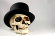 Totenkopf mit Zylinder