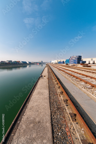 Photo: Wiener Hafen Wiener Hafen