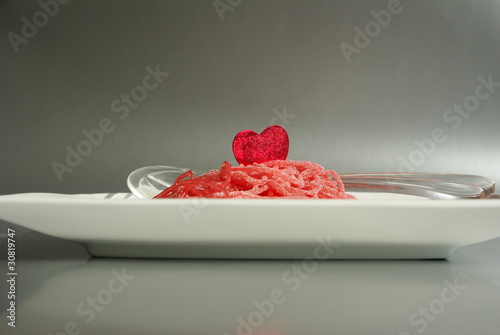 Photo: Süss-saure Spaghetti mit Herz Süss-saure Spaghetti mit Herz