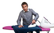 homme qui repasse