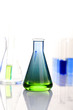 Chemielabor - Mischung in Flasche