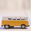 Gelber Bus